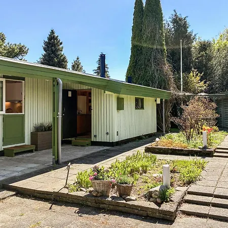 4 Bedroom Cozy In