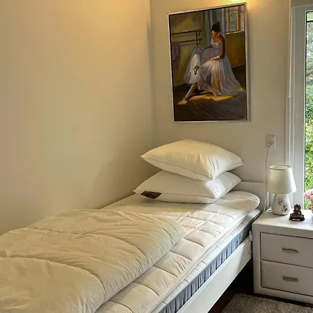 4 Bedroom Cozy In Hébergement de vacances Gilleleje